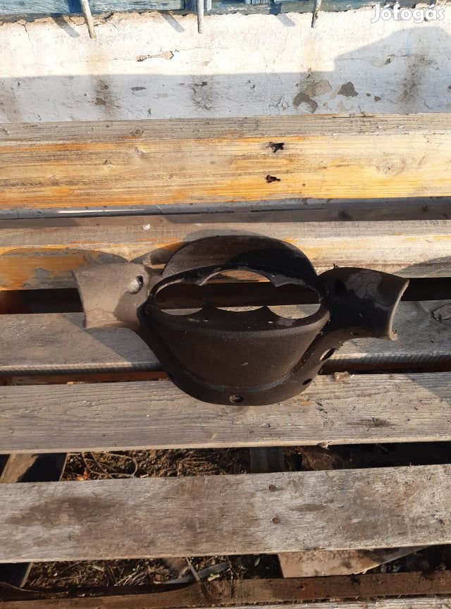 Yamaha Majesty km óra körüli idom