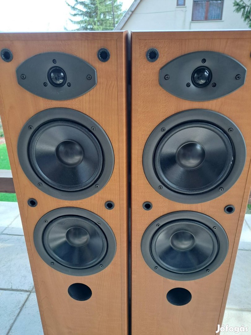 Yamaha NS-45E 2 way állóhangfal