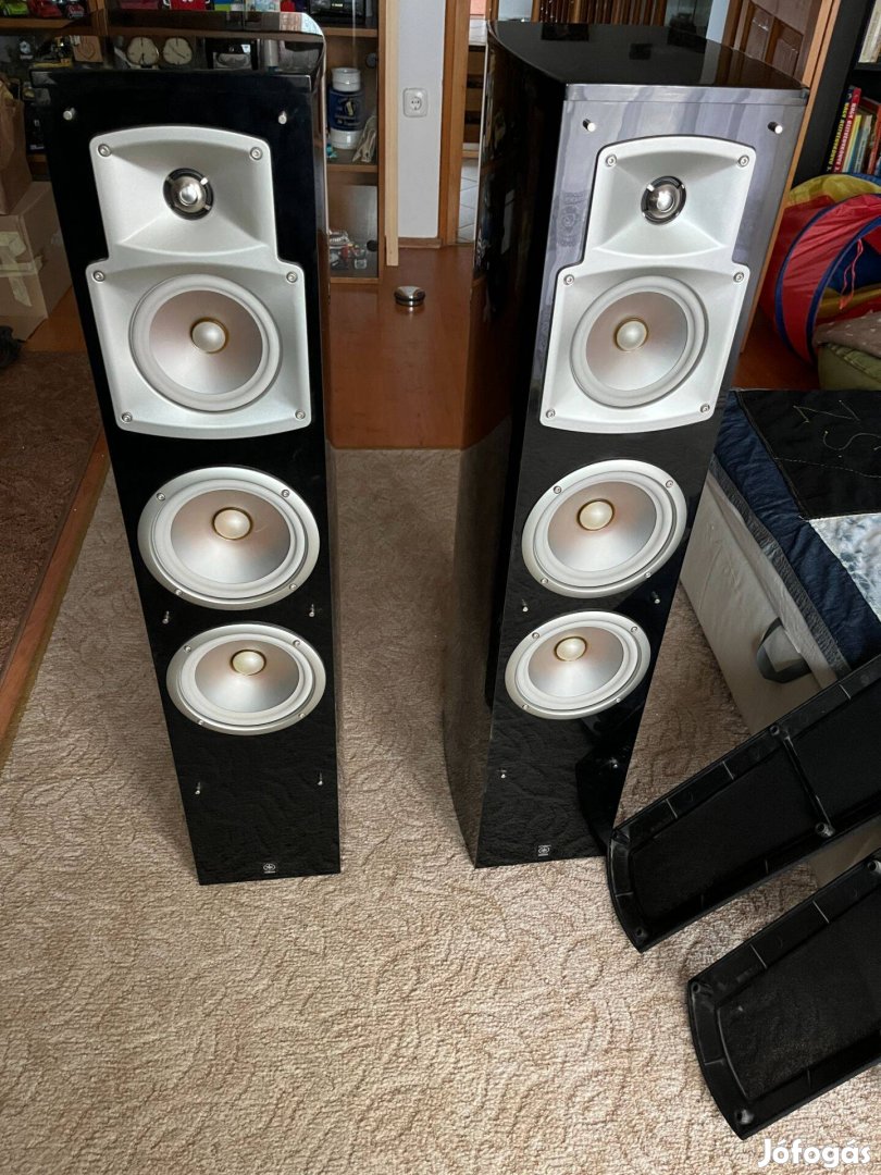 Yamaha NS-555 hangfalpár + opcionális HiFi - házimozi cuccok