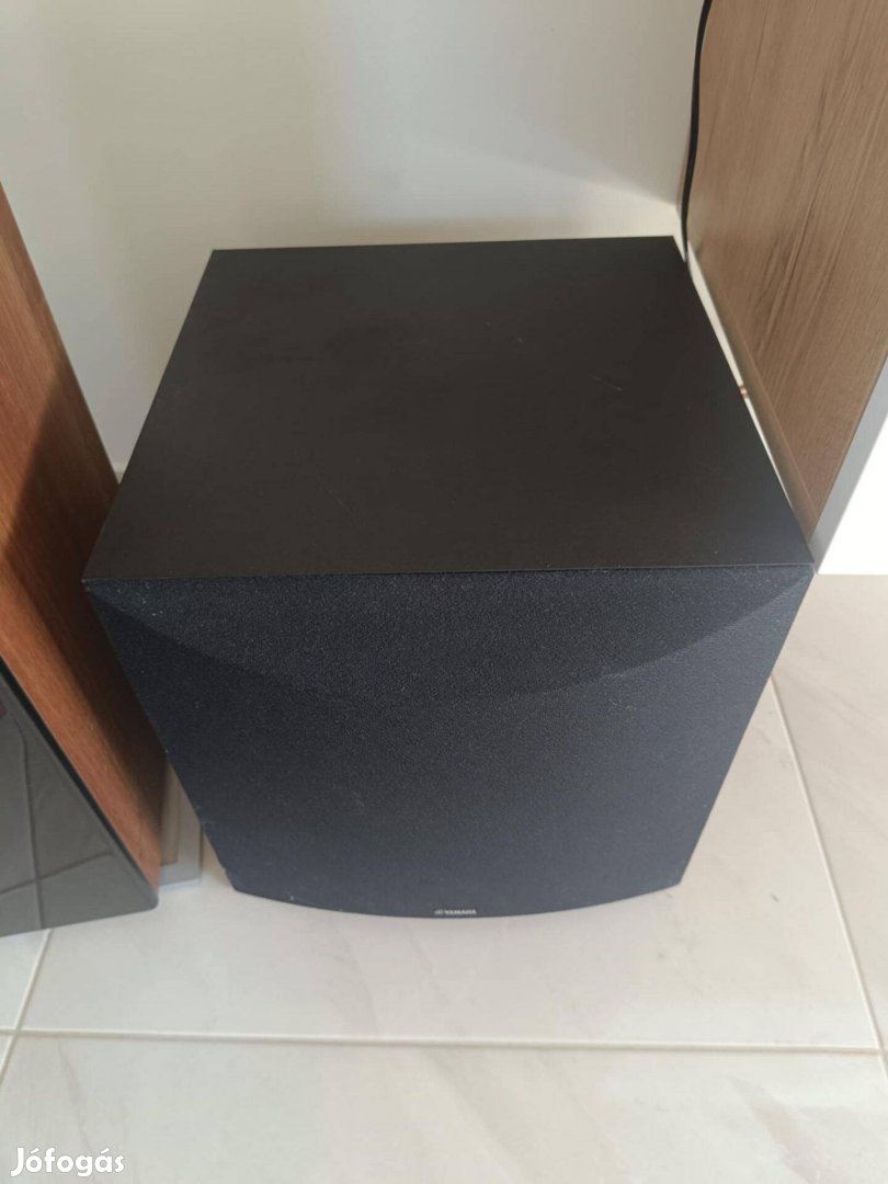 Yamaha NS-SW 100 mélyláda