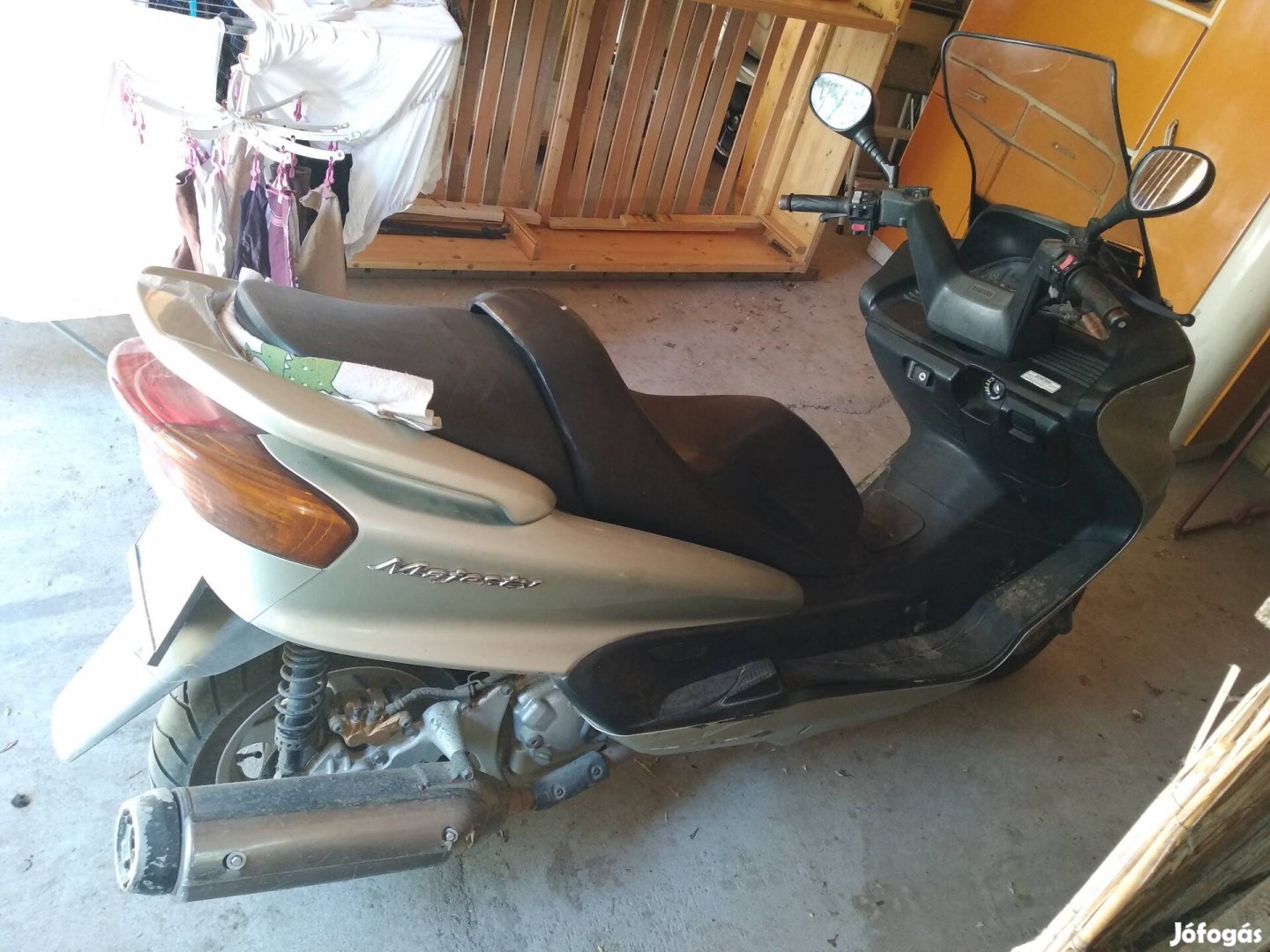 Yamaha Nagy testű robogó 