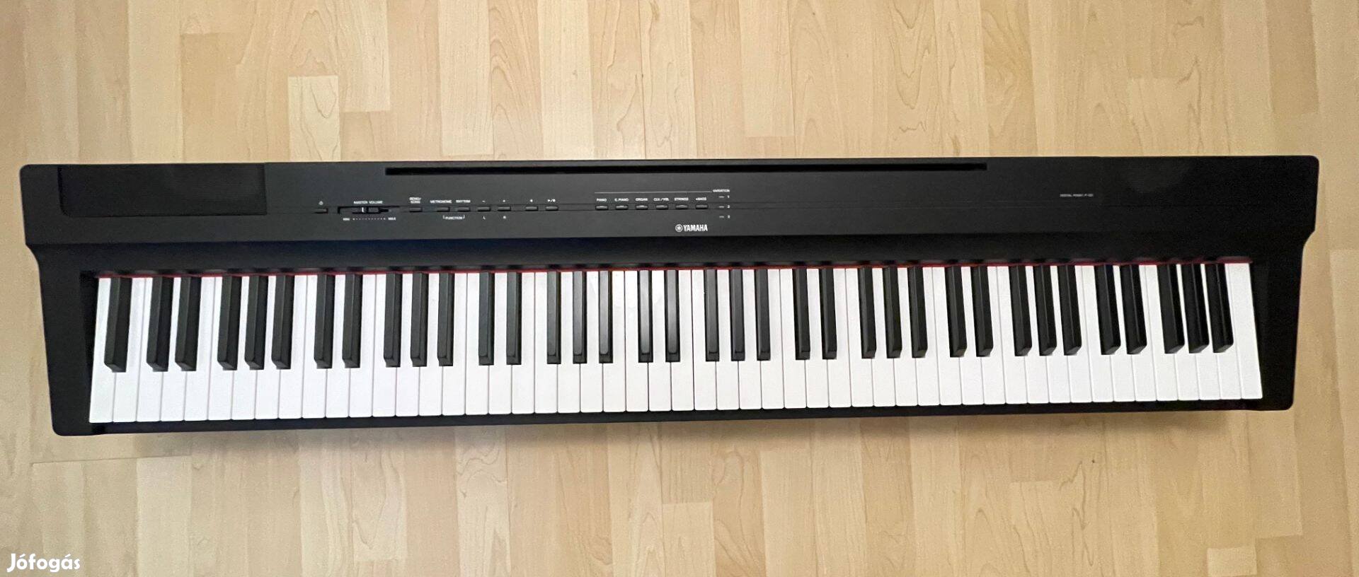 Yamaha P125B digitális zongora, L-125 állvány és tok