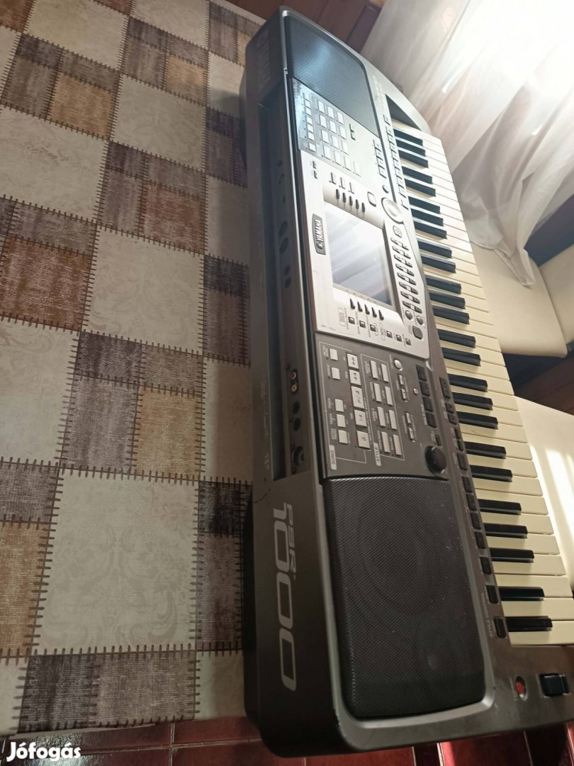 Yamaha PSR-1000 szintetizátor alkatrésznek vagy javításra