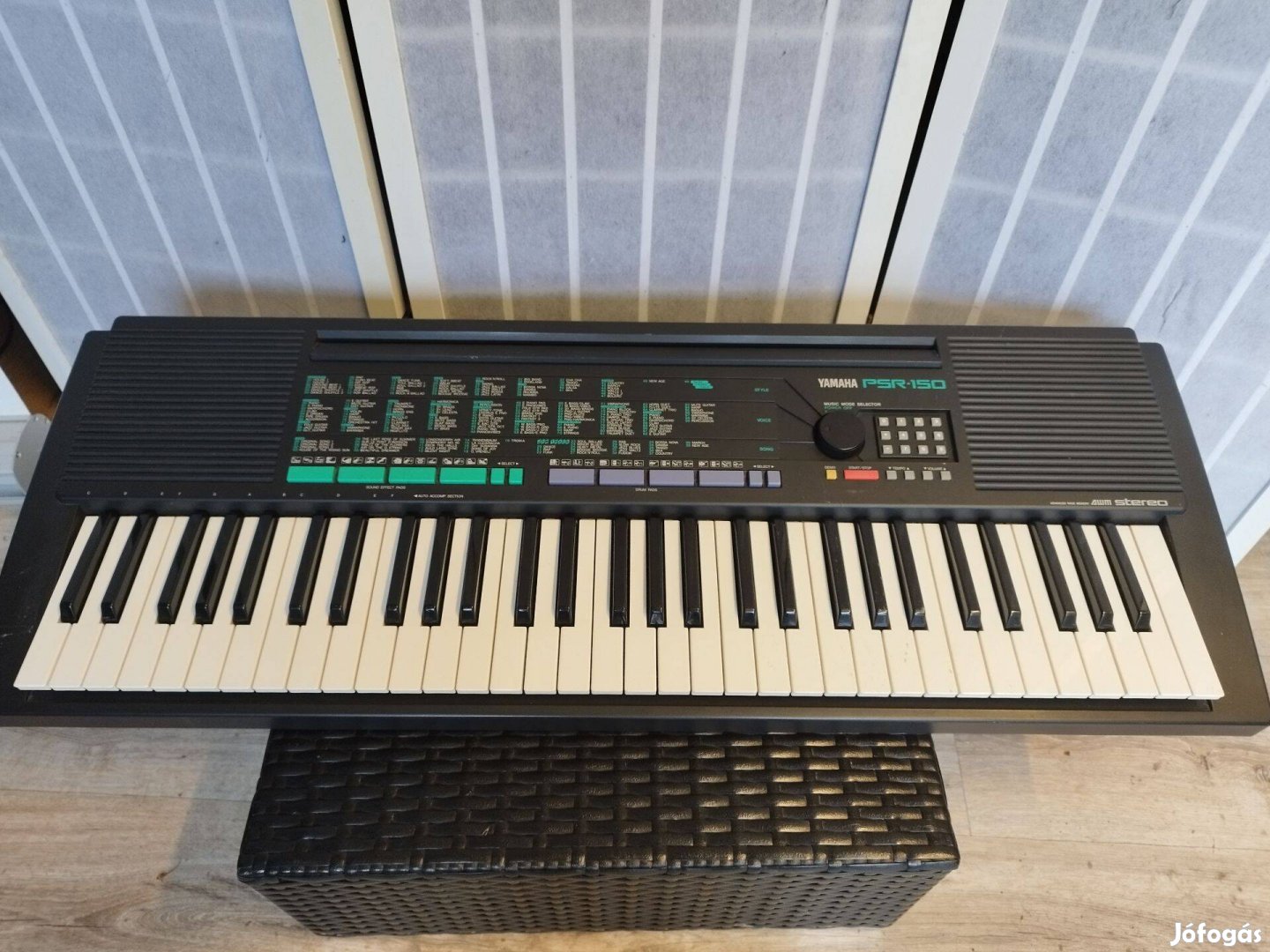 Yamaha PSR-150 szintetizátor