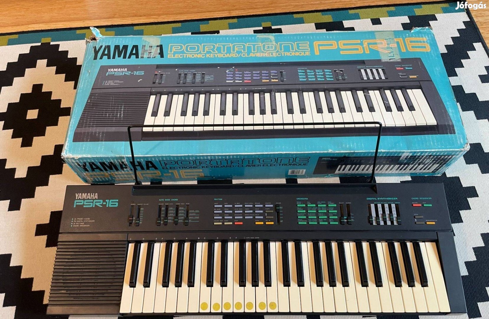 Yamaha PSR-16 szintetizátor