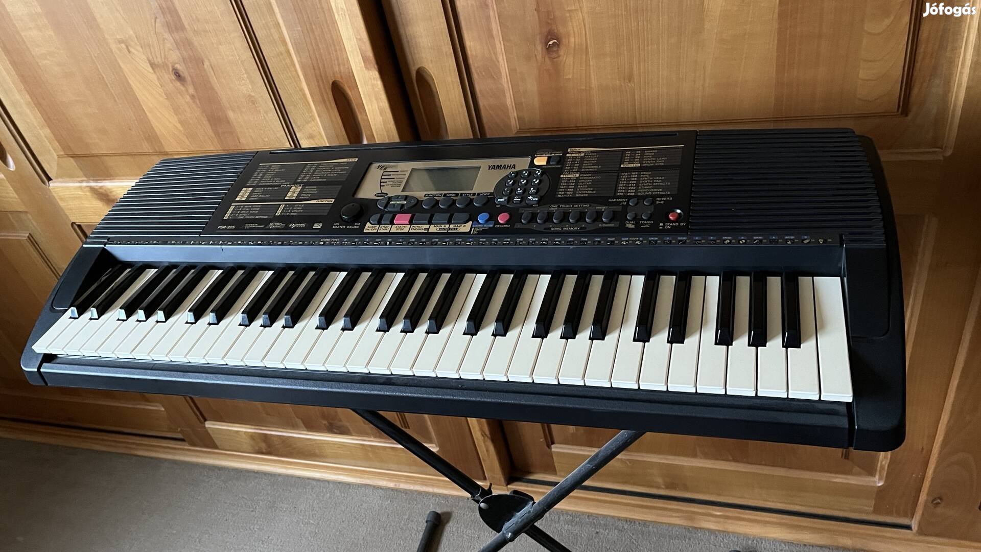YAMAHA PSR-225 （YAMAHA PSR -225 KEYBOARD, STAND, PEDAL