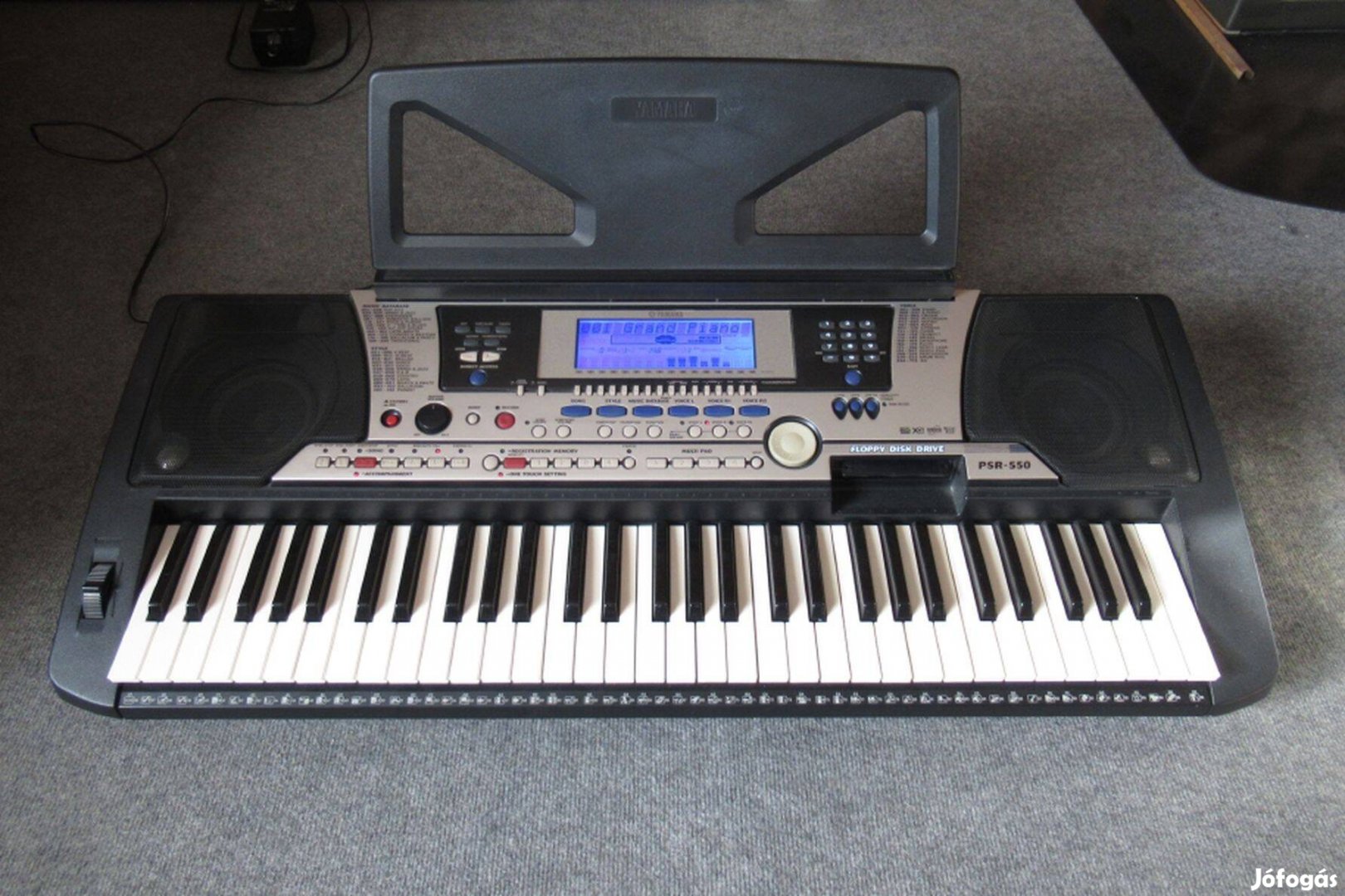 Yamaha PSR-550, SAL aktív hangfalszettel