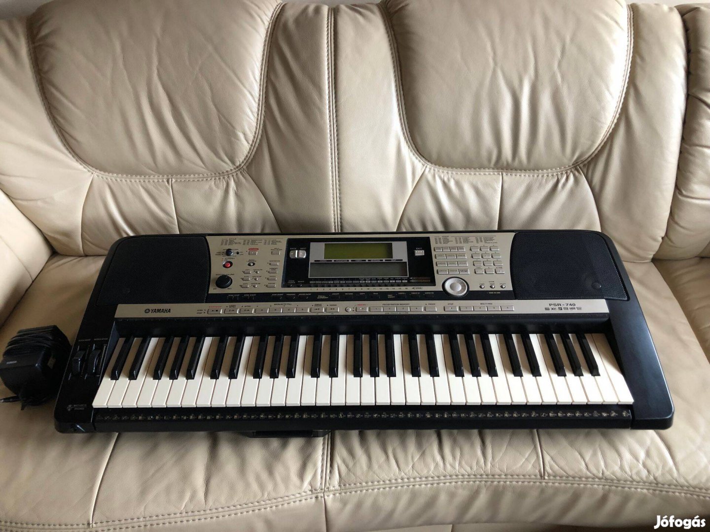 Yamaha PSR-740 szintetizátor kitűnő állapotban eladó