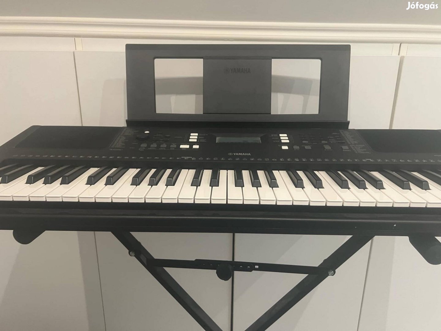 Yamaha PSR E373 szintetizátor