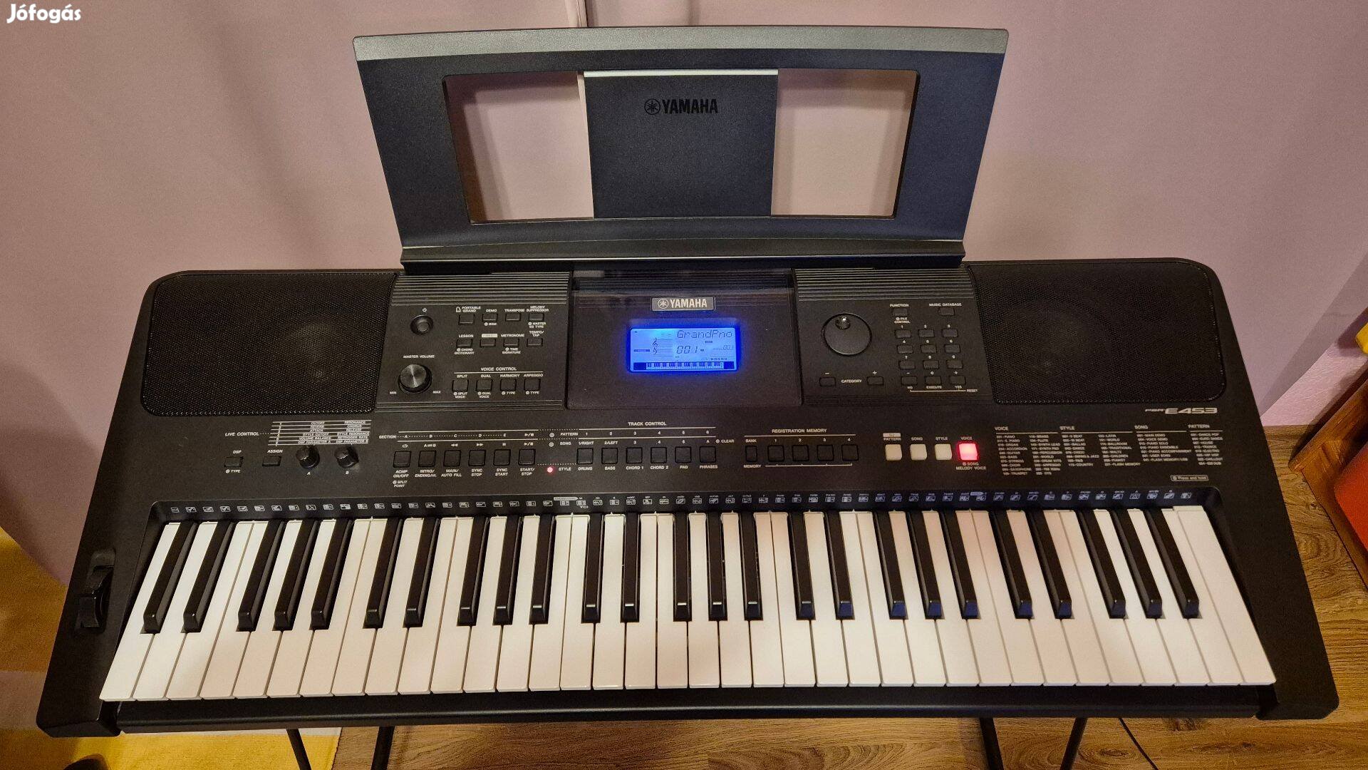 Yamaha PSR-E453 kísérő-automatikás szintetizátor Új állapotban eladó