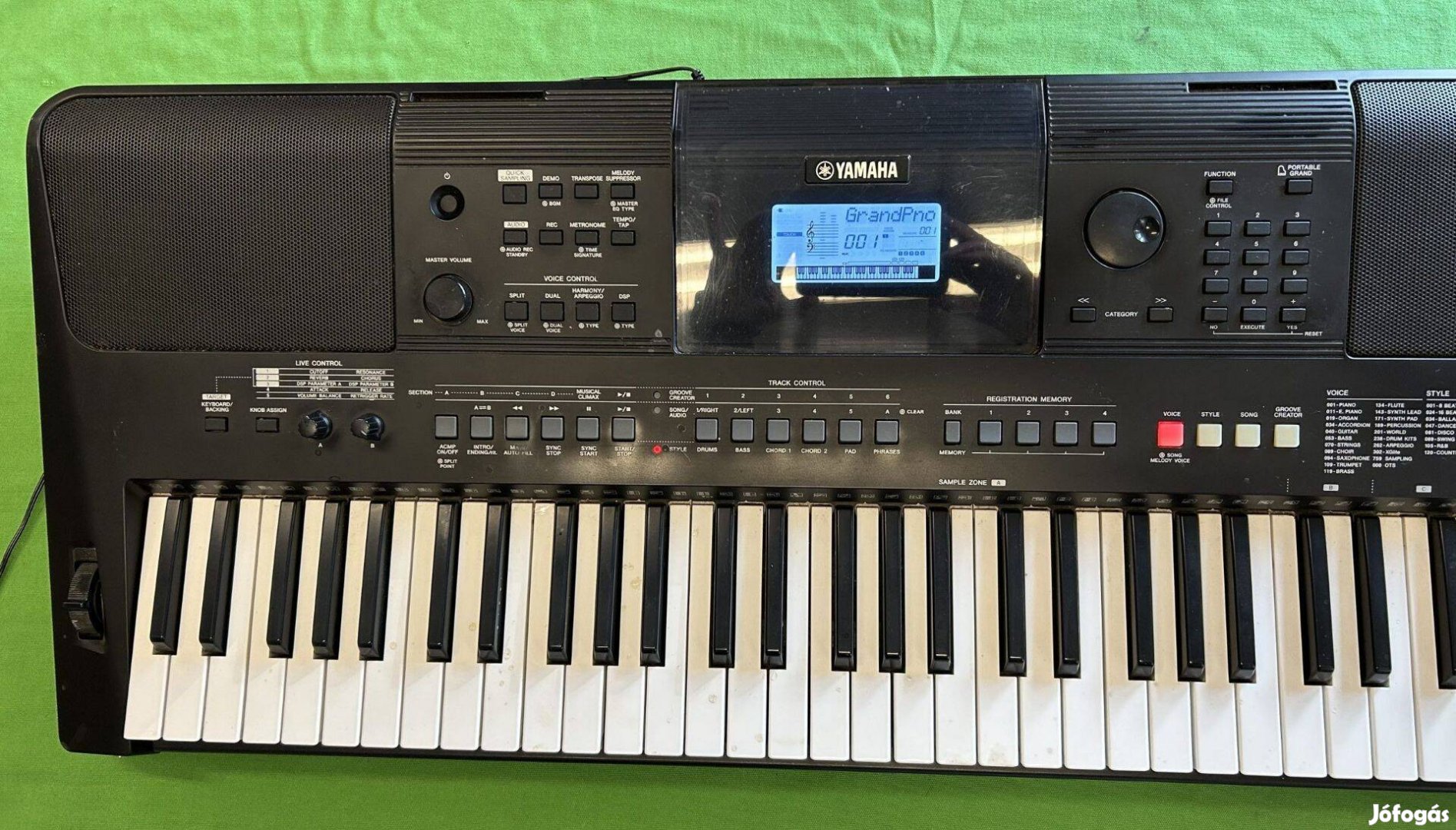 Yamaha PSR-E463 szintetizátor