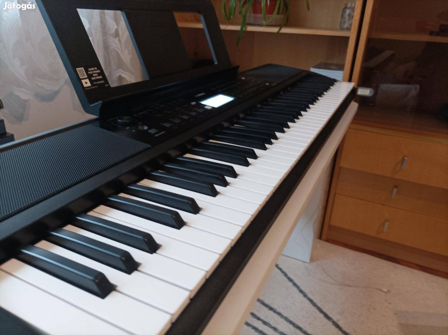 Yamaha PSR-EW320 szintetizátor eladó