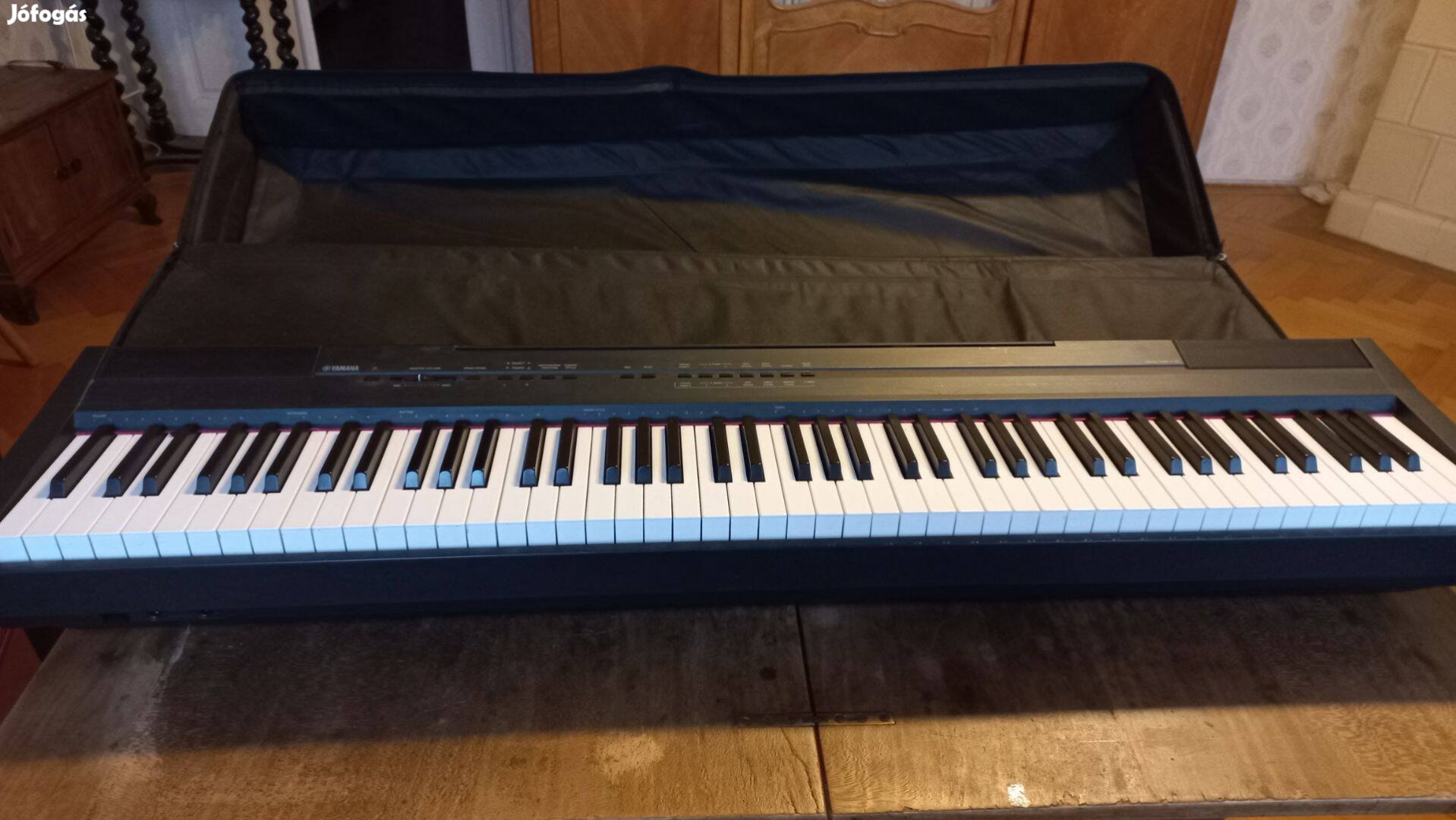 Yamaha P 105 elektromos zongora