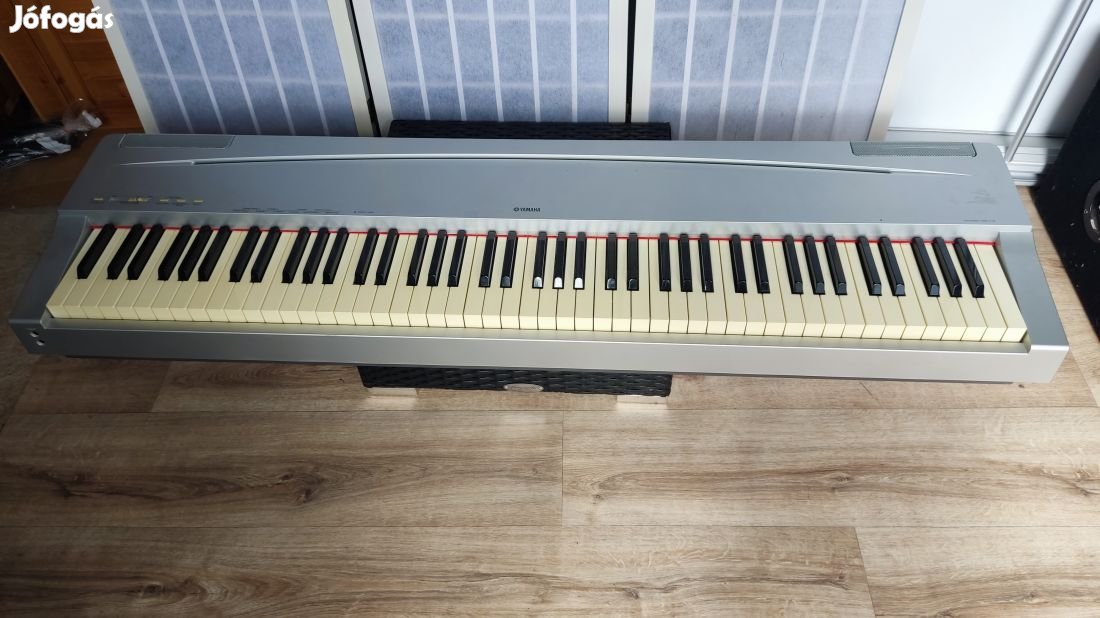 Yamaha P-70 szintetizátor