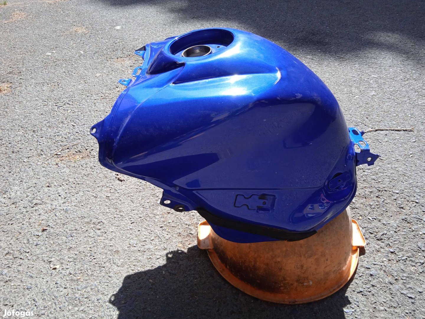 Yamaha R1 RN12 üzemanyag tank