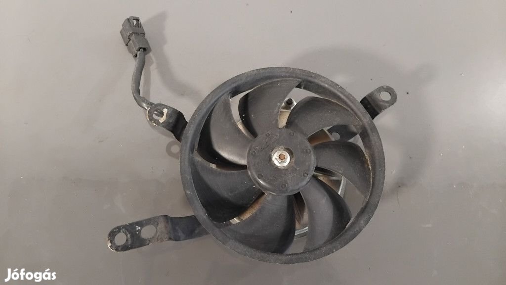 Yamaha R1 '04-06 - Ventilátor