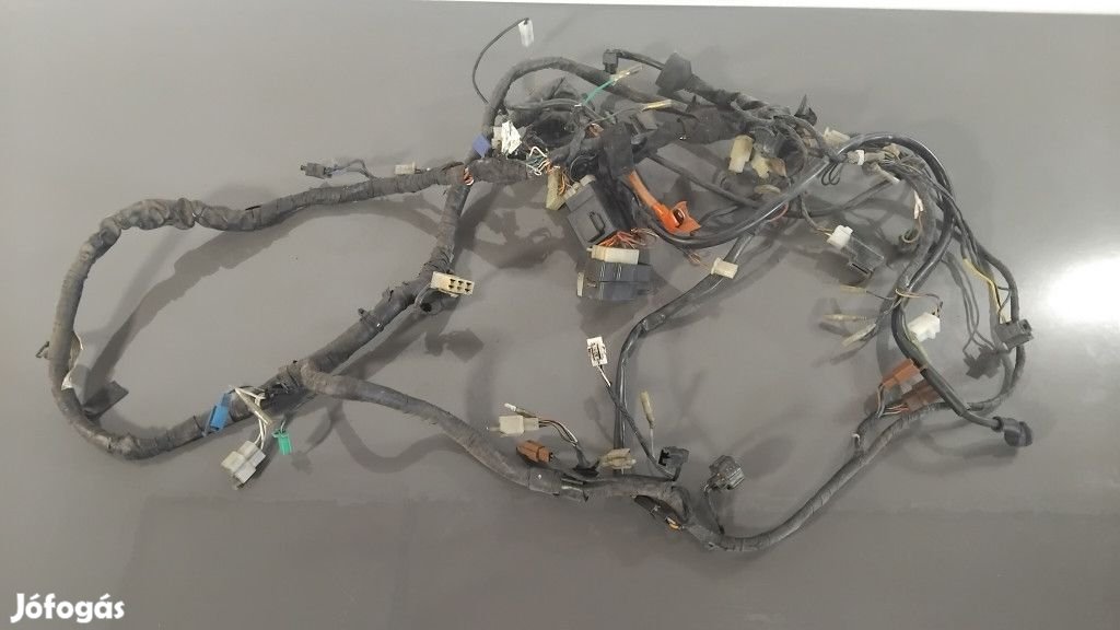 Yamaha R1 '98-01 - Vezetékköteg - Sérült