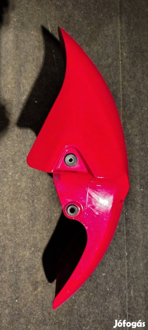 Yamaha R1 első sárvédő 