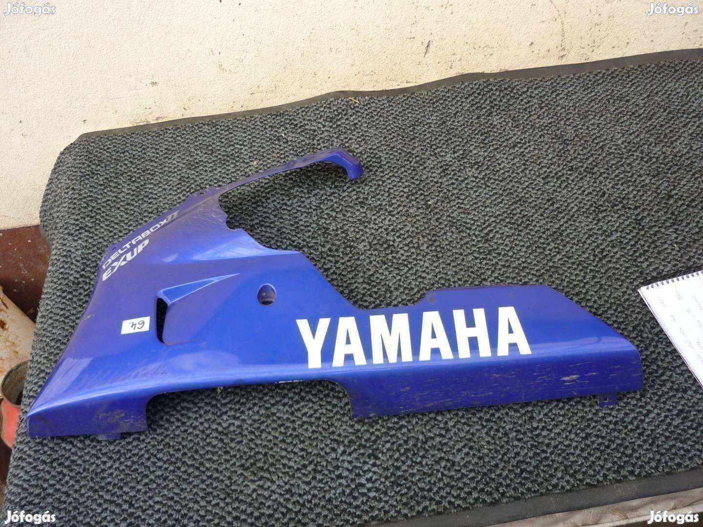 Yamaha R1 oldalidom
