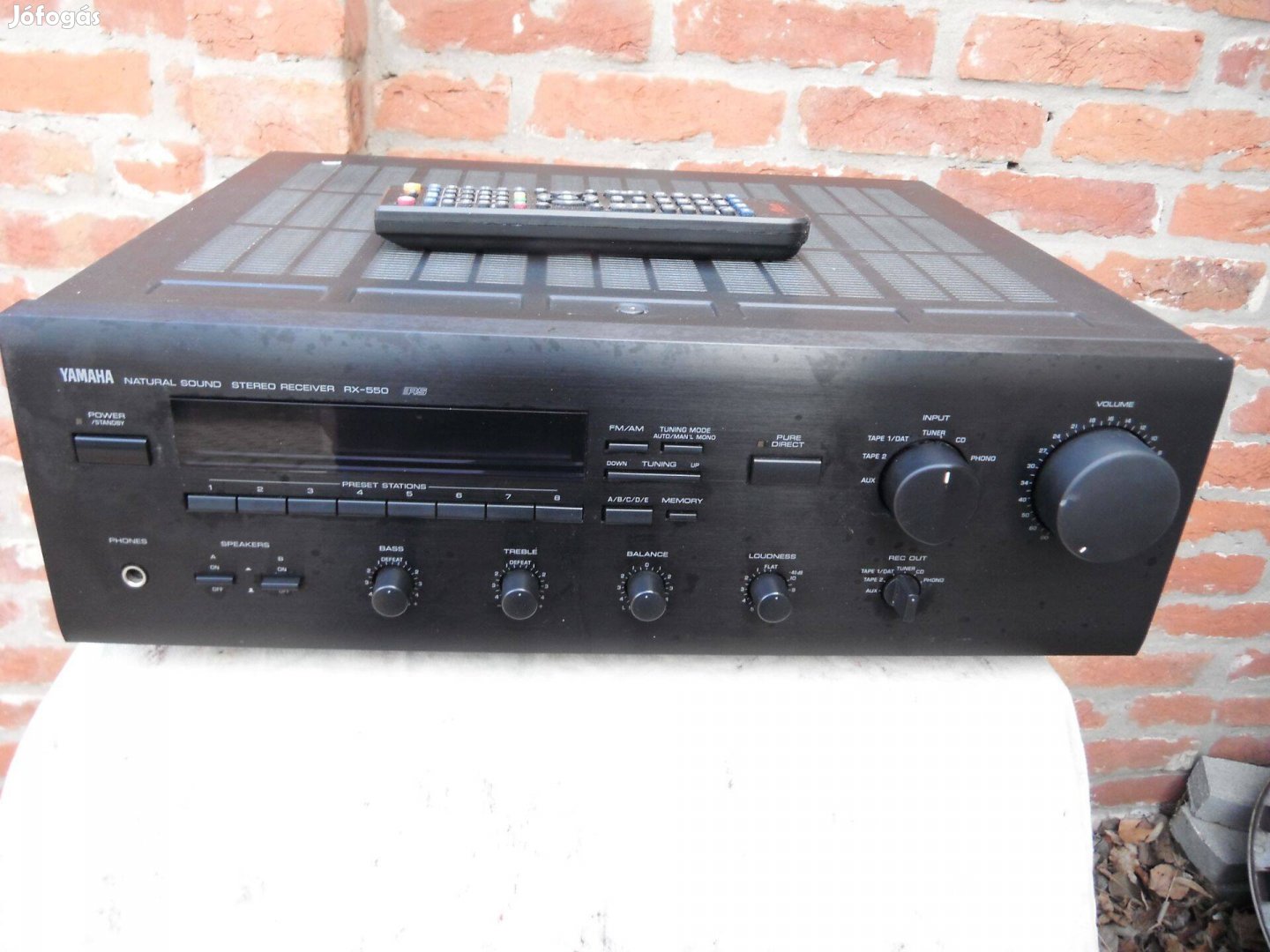 Yamaha RX-550 hatalmas rádióerősítő távirányítóval