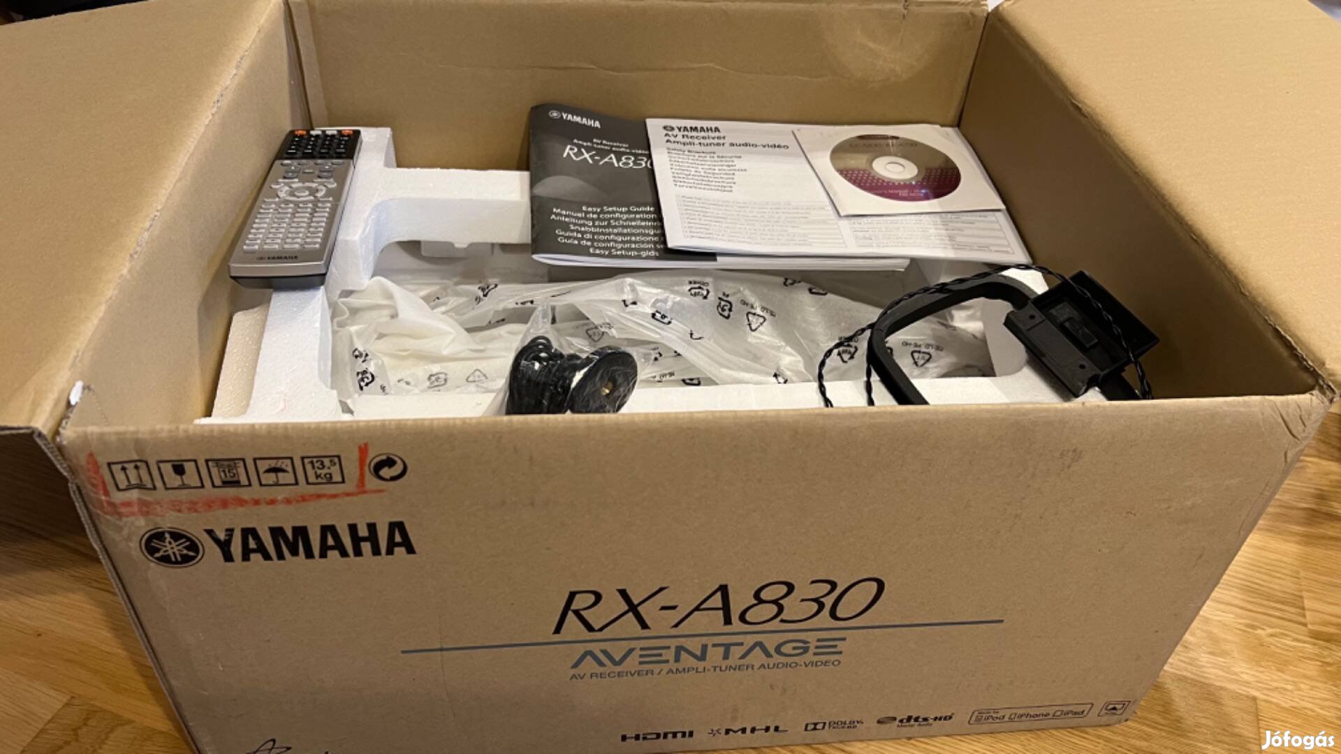 Yamaha RX-A830 házi mozi erősítő, újszerű, dobozában