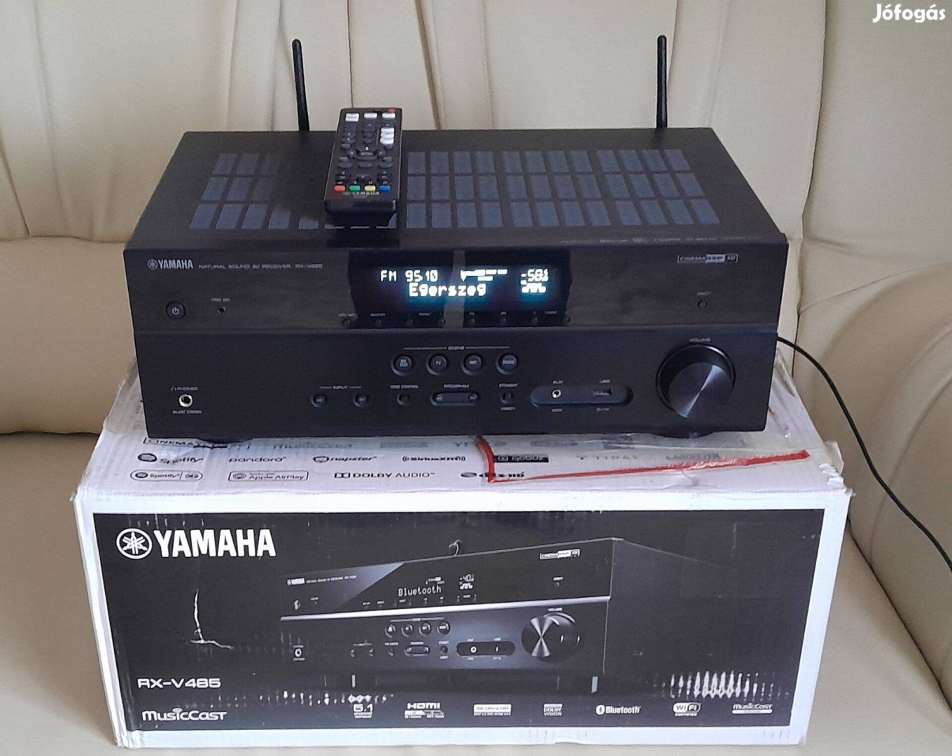 Yamaha RX-V485 házimozi erősítő streamer