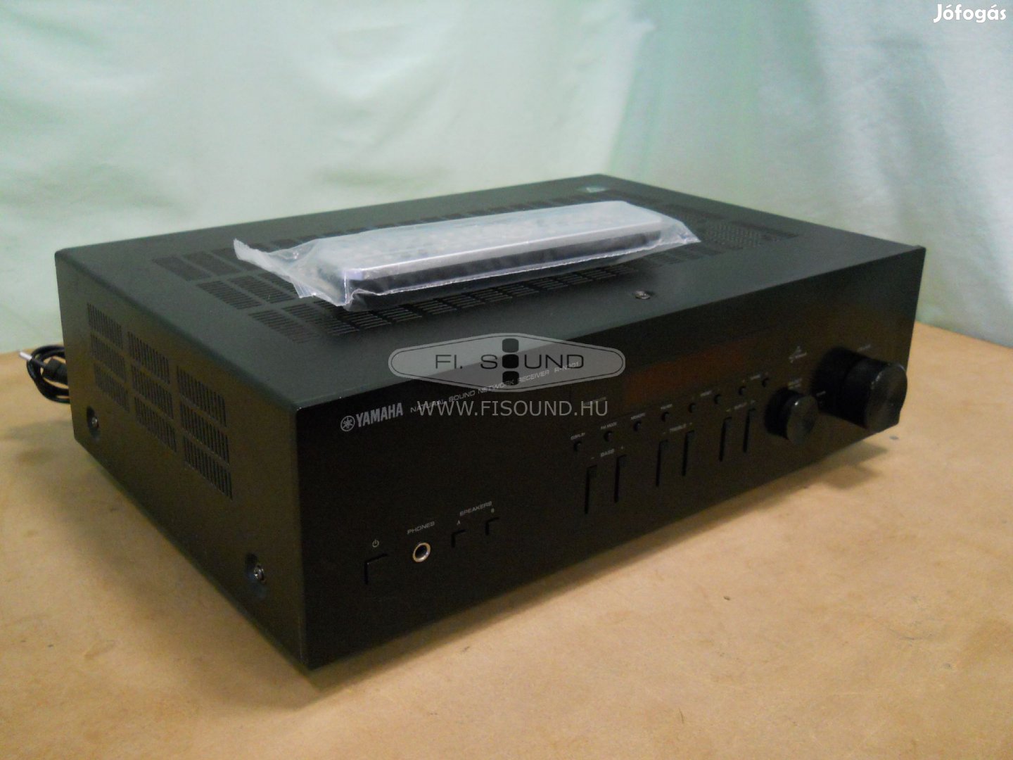 Yamaha R-N301 ,(2.) 2x100W,8-16ohm,4 hangfalas rádiós sztereo erősítő