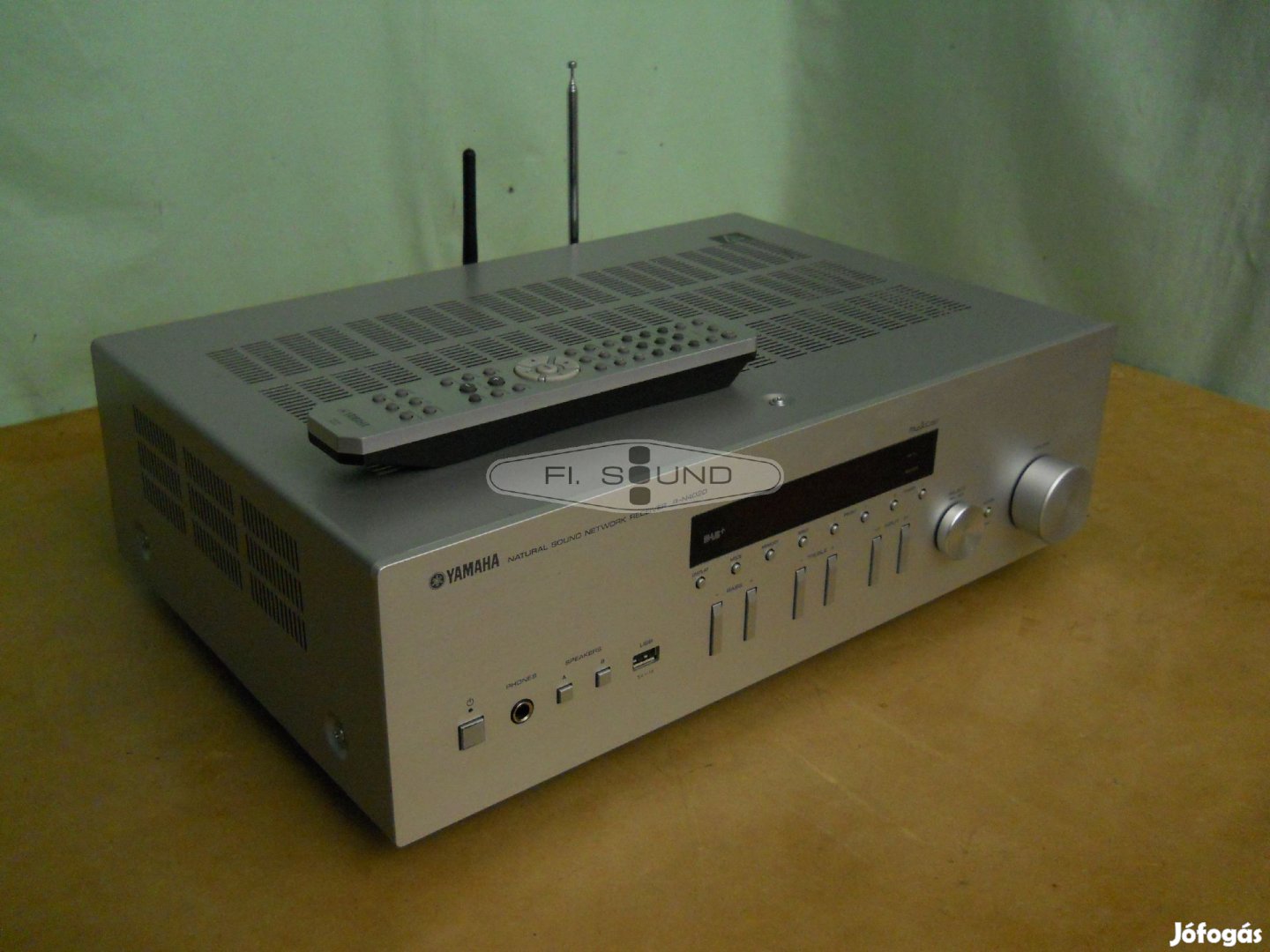 Yamaha R-N402D ,(1.) 2x100W,8-16ohm,4 hangfalas rádiós sztereo erősítő