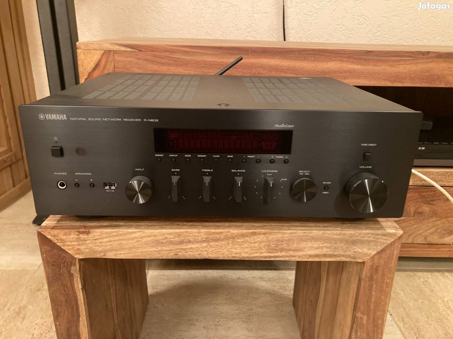 Yamaha R-N602 sztereó erősítő, streamer hálózati lejátszó