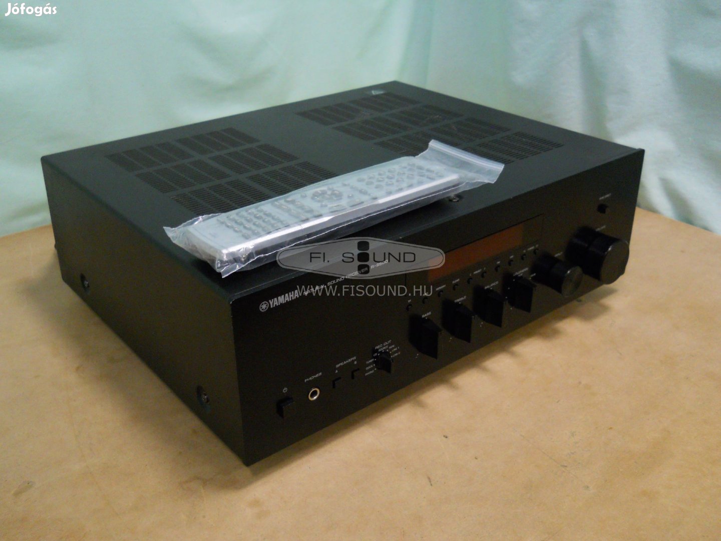 Yamaha R-S500 , 2x105W,4-16 ohm,4 hangfalas rádiós sztereo erősítő