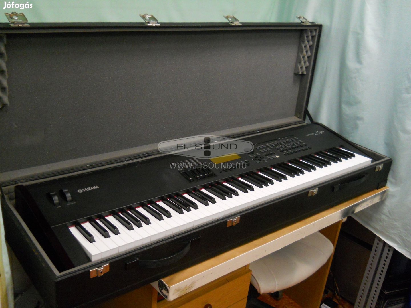 Yamaha S90 digitális zongora , szintetizátor