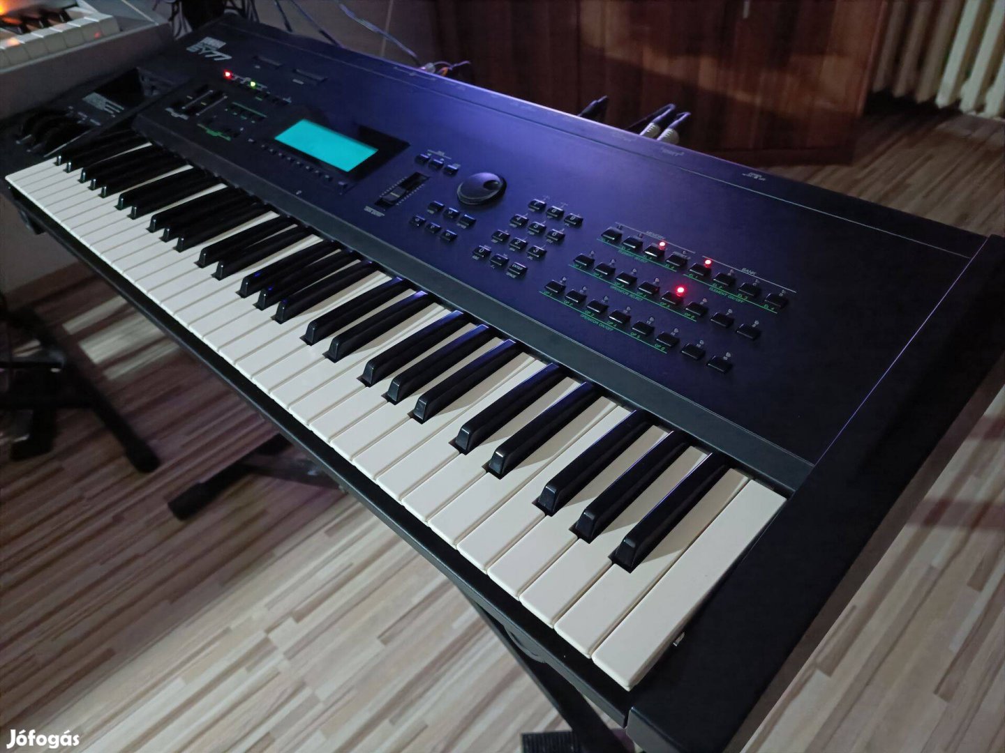 Yamaha SY77 AFM/AWM synth