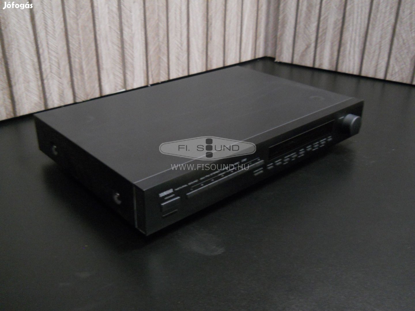 Yamaha TX-550 , AM,FM digitális rádió tuner