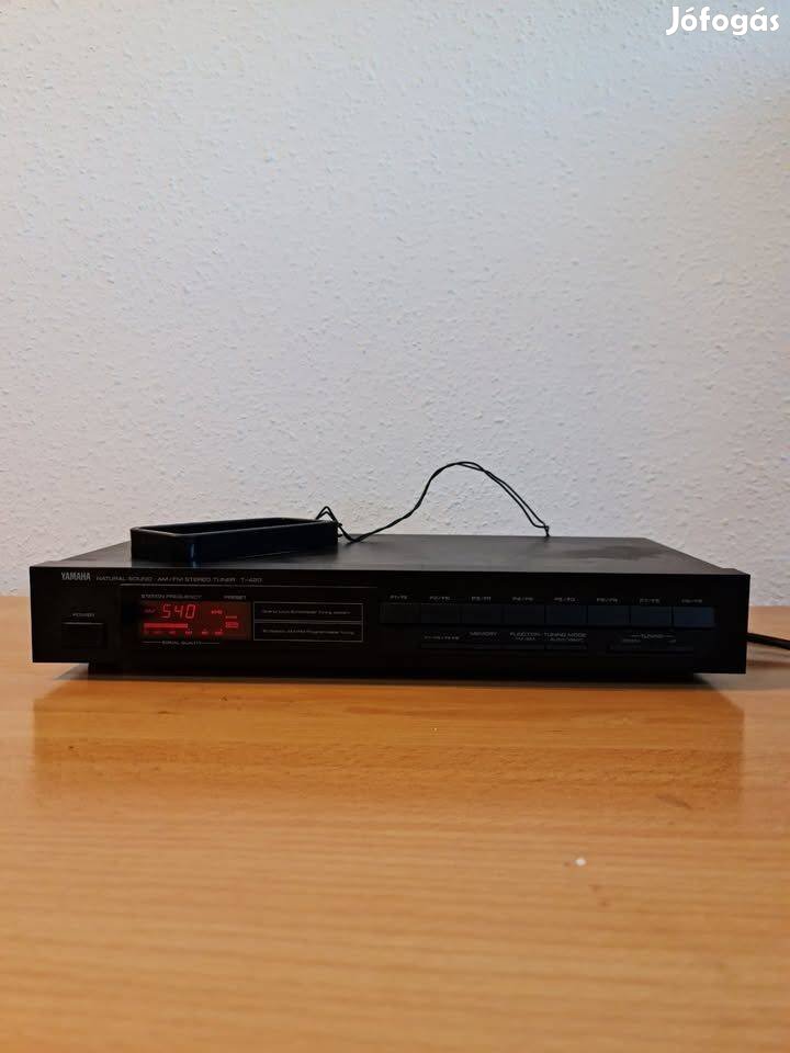 Yamaha T-420 AM/FM Tuner