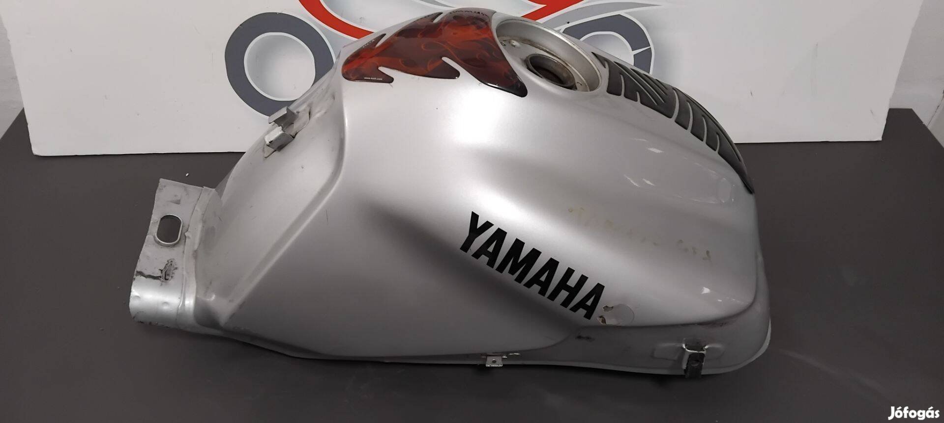 Yamaha Tdm 850 4tx Üzemanyagtartály