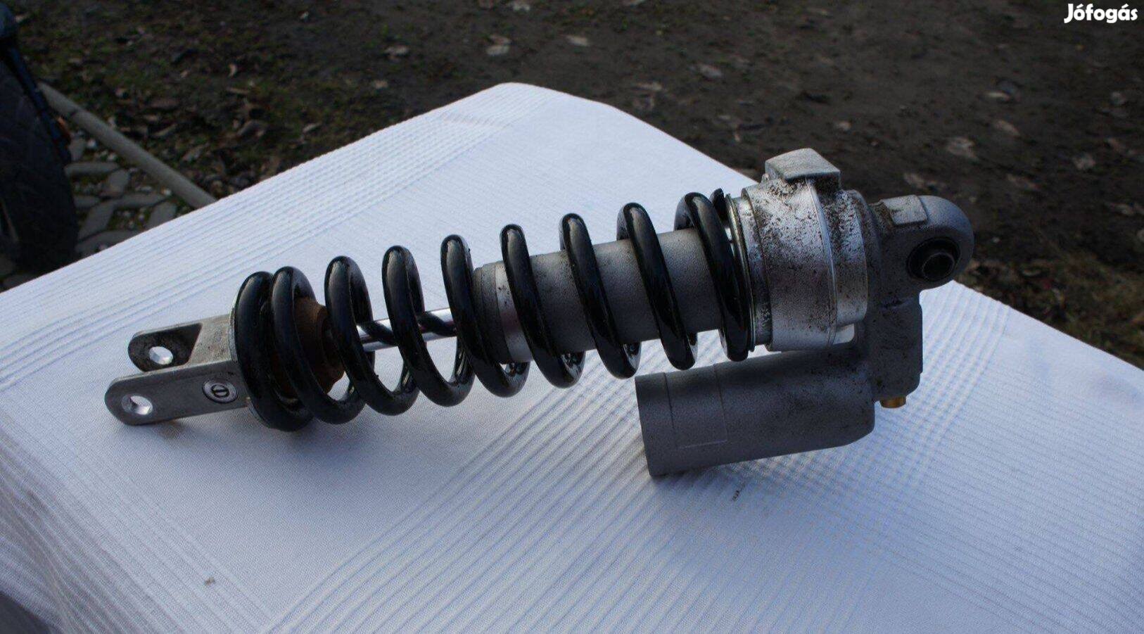 Yamaha Tenere 700 hátsó teleszkóp kompletten sérülésmentes