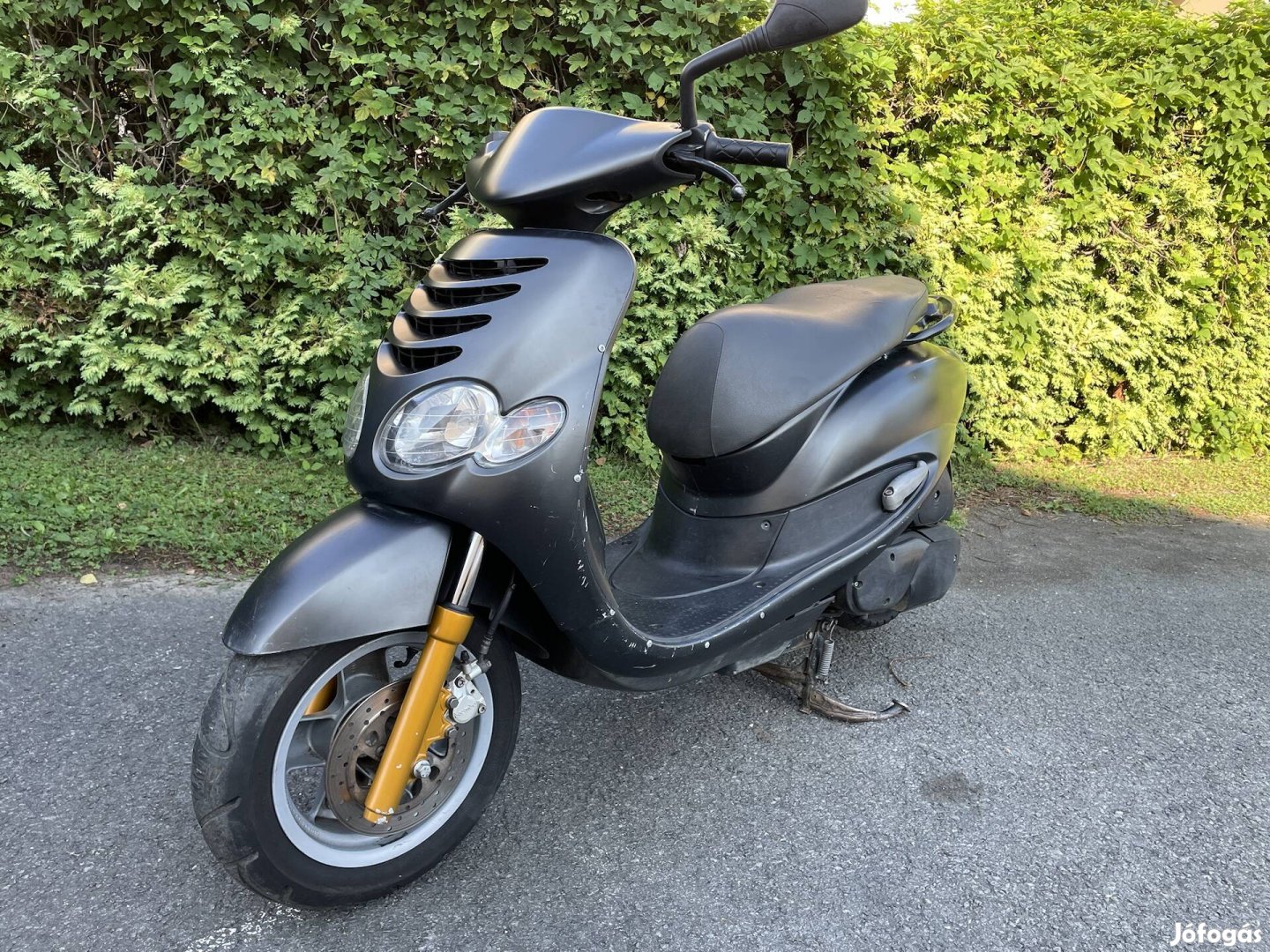 Yamaha Teos 125 150 burkolatok idomok eladók