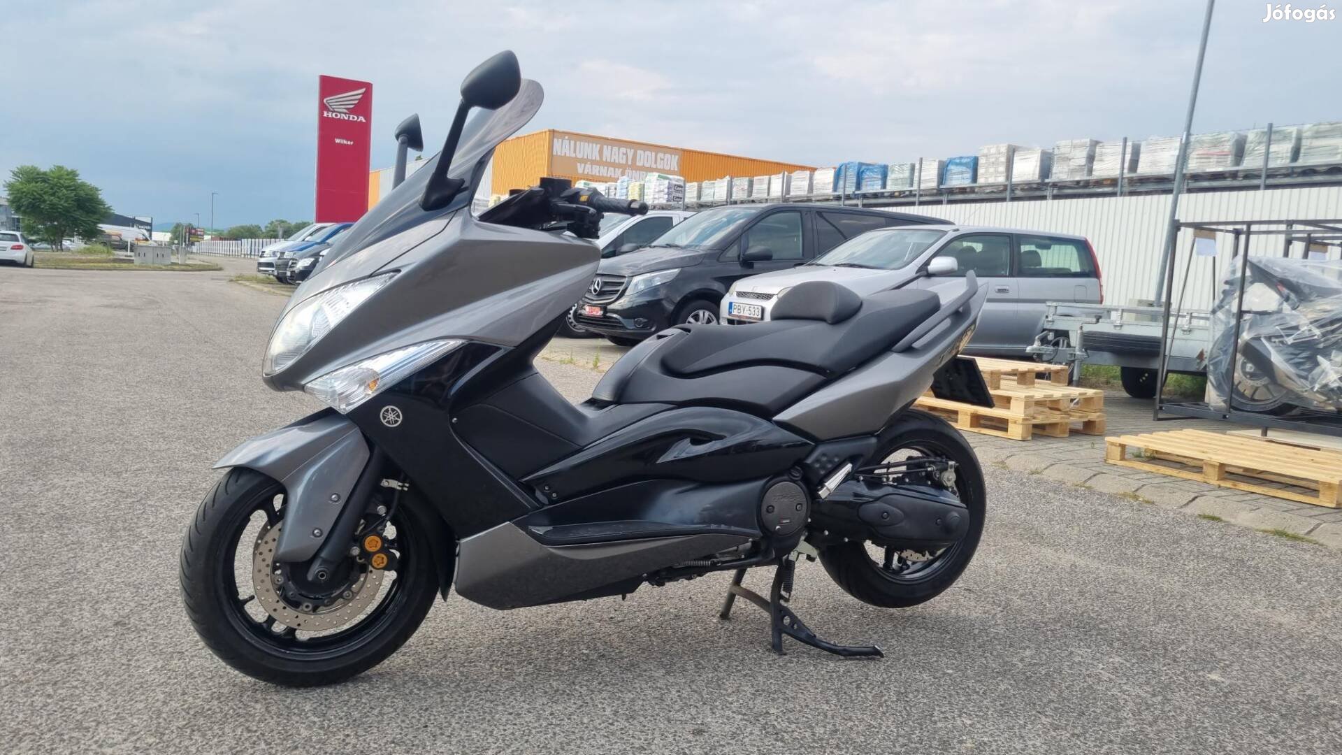 Yamaha Tmax 500 1 év garancia
