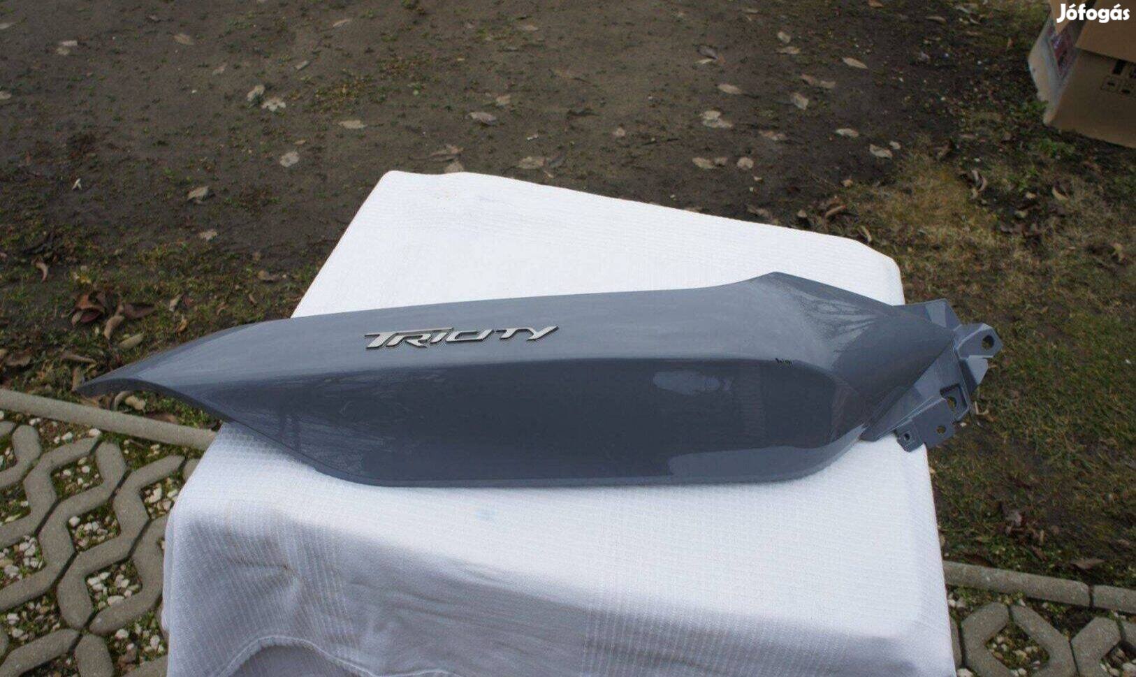 Yamaha Tricity idom szürke