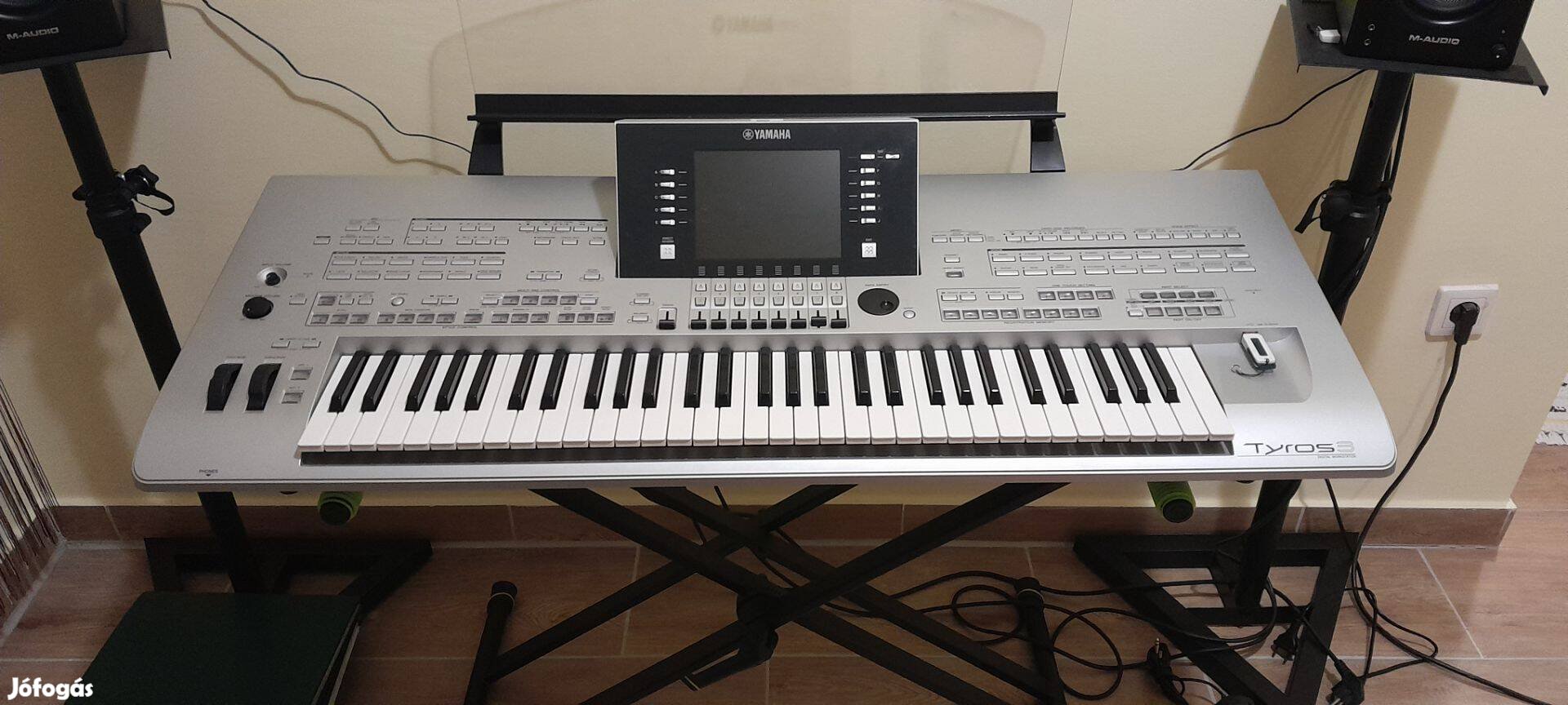 Yamaha Tyros 3