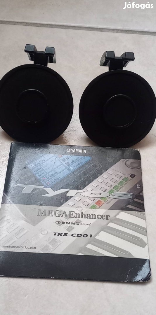 Yamaha Tyros  1 hangfaltartó bak + gyári cd eladó. 