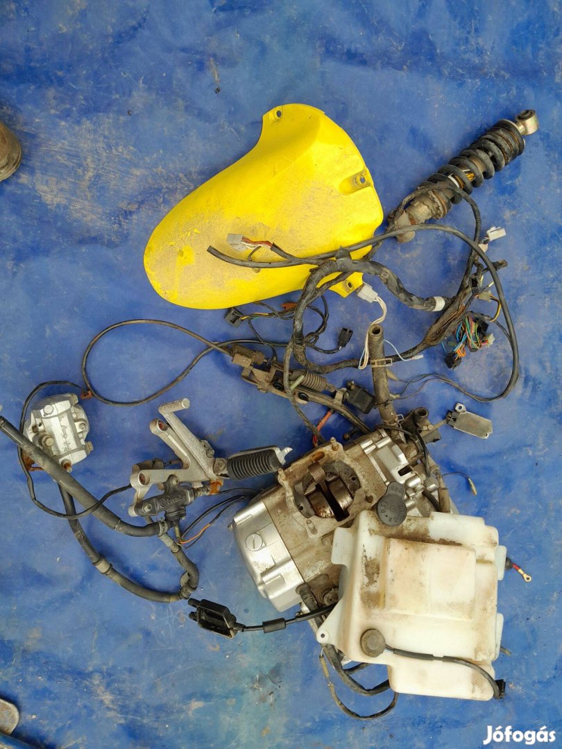 Yamaha Tzr 125 alkatrész 4FL