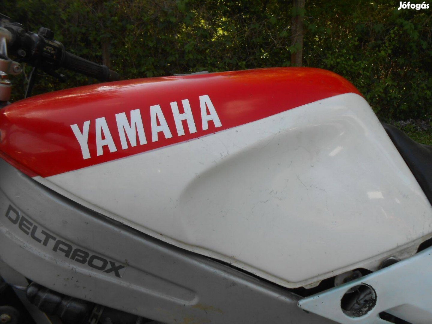 Yamaha Tzr 125cm3-es mkp.-ról :gyári fényezésű benzintank