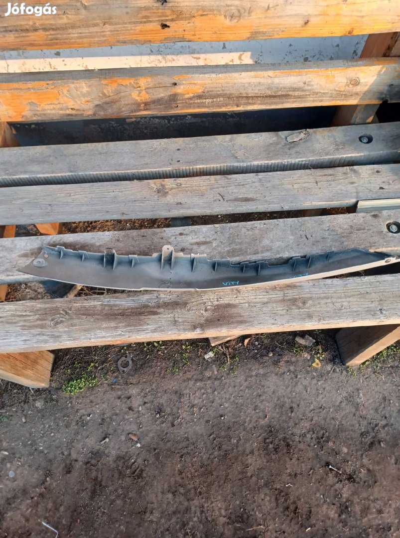 Yamaha Vity csík idom