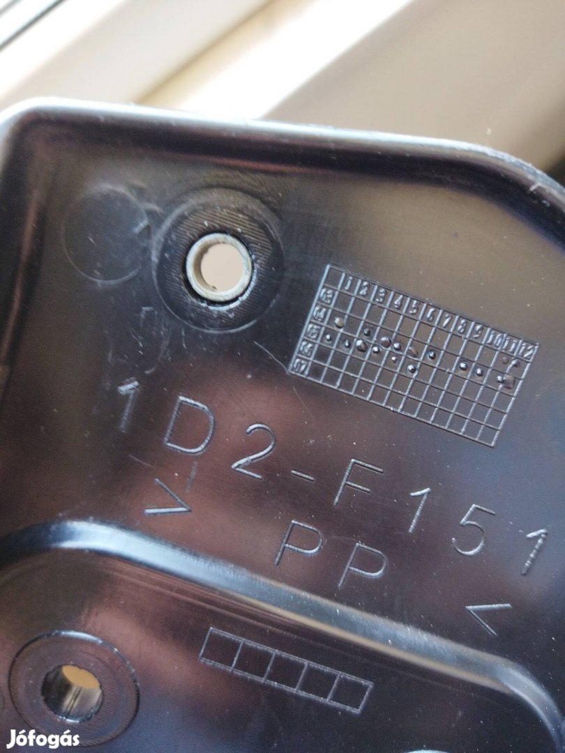 Yamaha XT660X gyári első sárvédő 