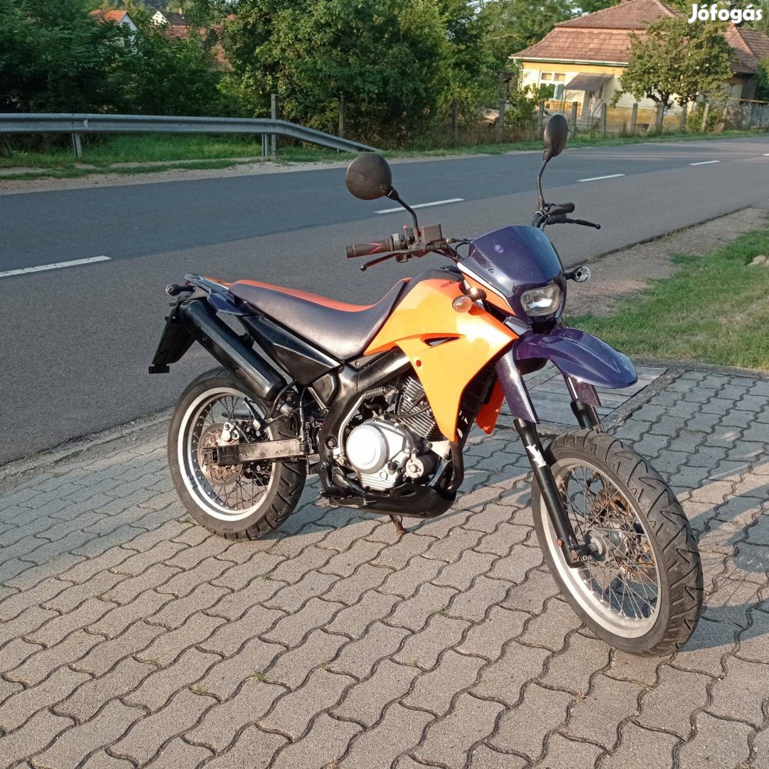 Yamaha XT 125 X 125 4T Hobbi célra!