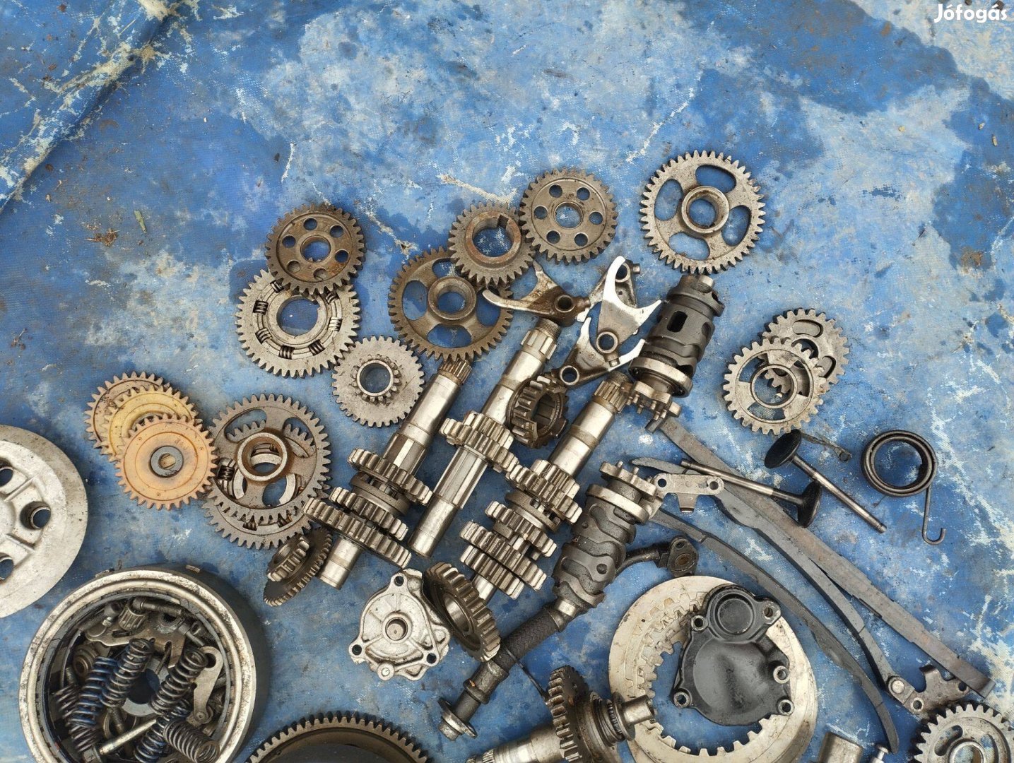 Yamaha XT 600 motor alkatrész