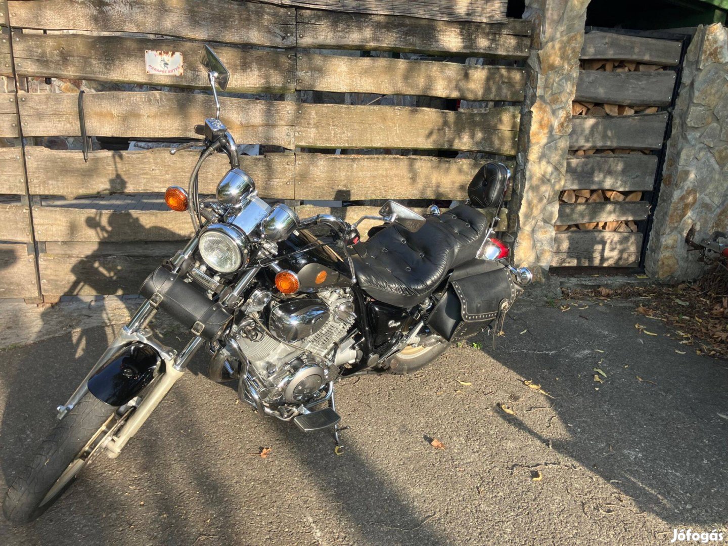 Yamaha XV1100 3LP alkatrészek bontásból eladók. Kipufogó stb