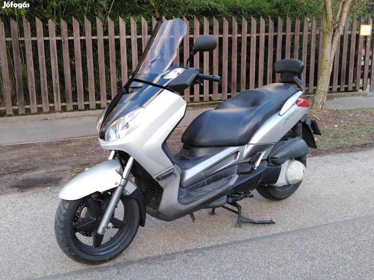 Yamaha X-Max 125 250 alkatrészek