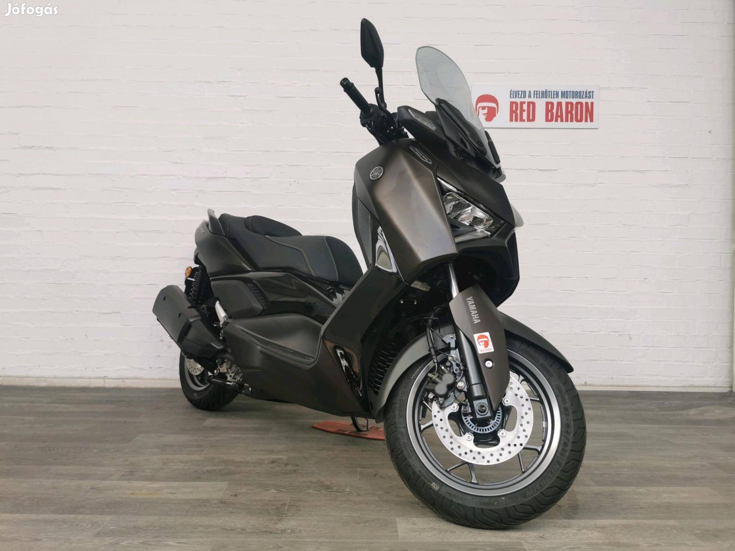 Yamaha X-Max 300 Tech Max! 3+1 év Írásos Red Ba...